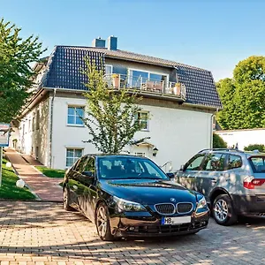 Zum Kuhhirten Hotel